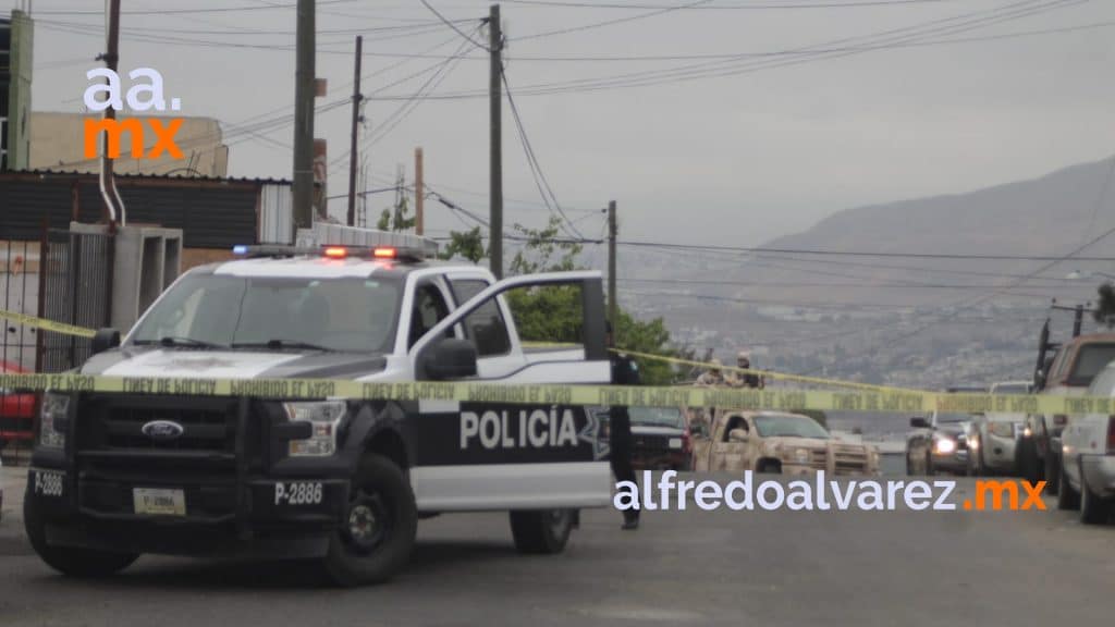 ACRIBILLAN A DOS EN PUESTO DE BIRRIA