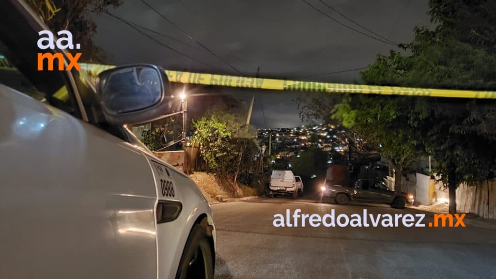 ACRIBILLAN A UNA PAREJA DENTRO DE SU CASA