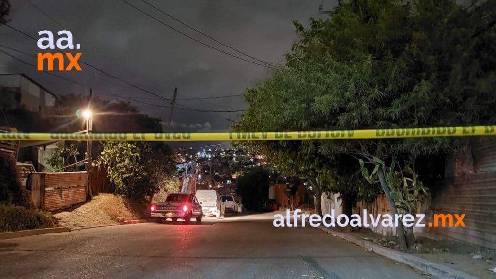 ACRIBILLAN A UNA PAREJA DENTRO DE SU CASA
