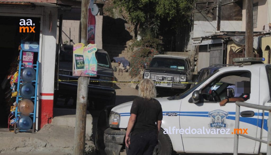 HALLAN CADáVER ATADO A DIABLITO EN CANALIZACIóN
