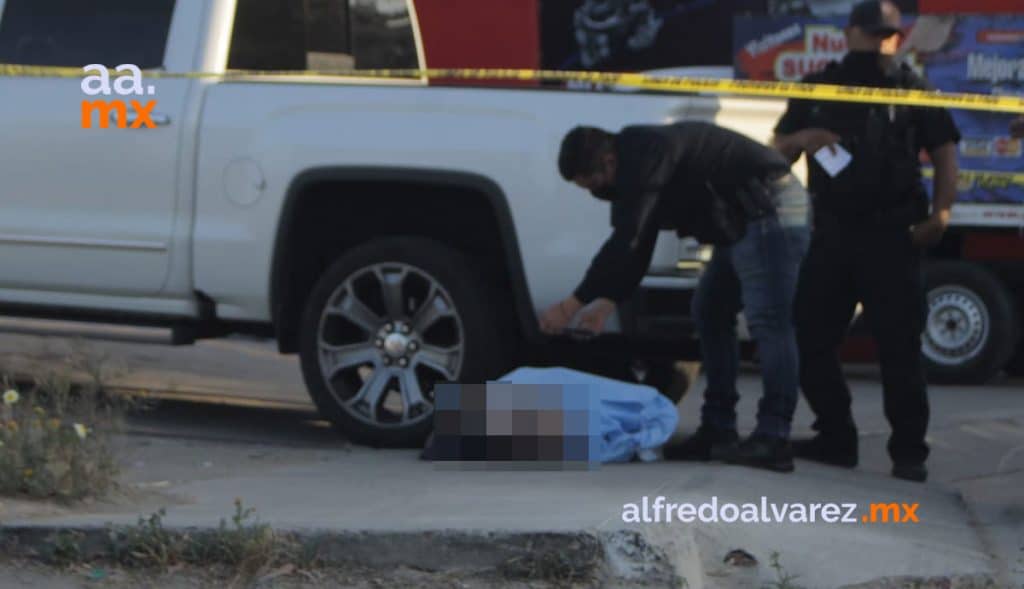 MUERE HOMBRE EN EL ESTACIONAMIENTO DE YONKE