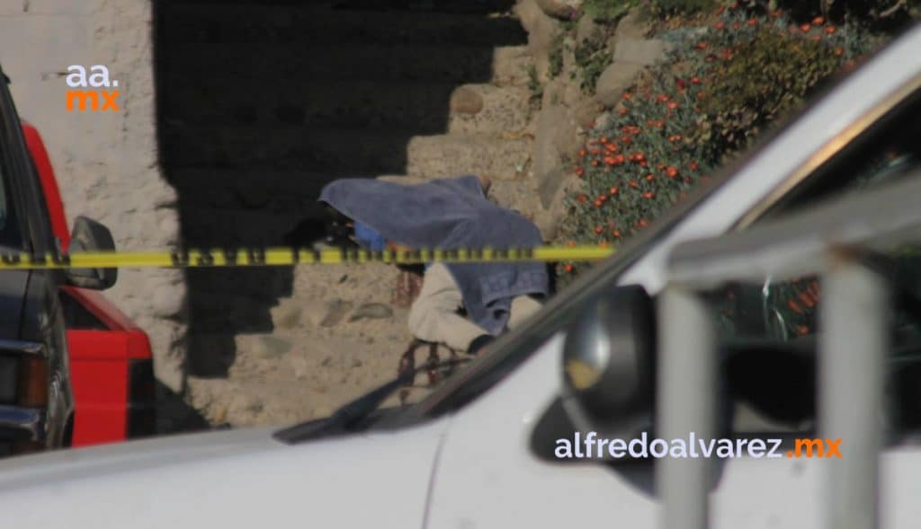 HALLAN CADáVER ATADO A DIABLITO EN CANALIZACIóN
