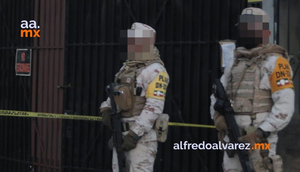 RESGUARDAN PRESUNTO 'NARCOTúNEL' FRENTE A CUARTEL