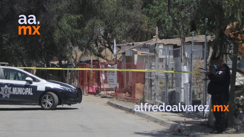 MUJER ES ENCONTRADA SIN VIDA EN SU AUTO