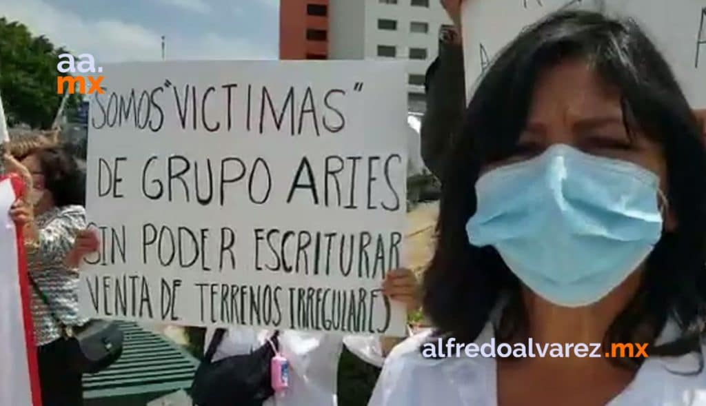 SE MANIFIESTAN POR CUOTAS EXCESIVAS PARA SERVICIO DE AGUA