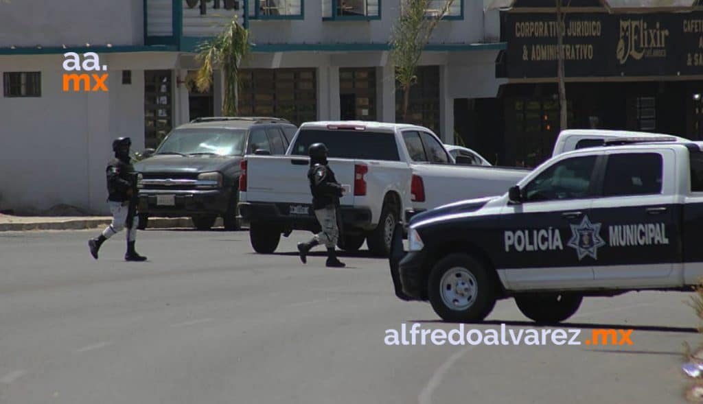 DOS ASESINADOS FRENTE A SIX
