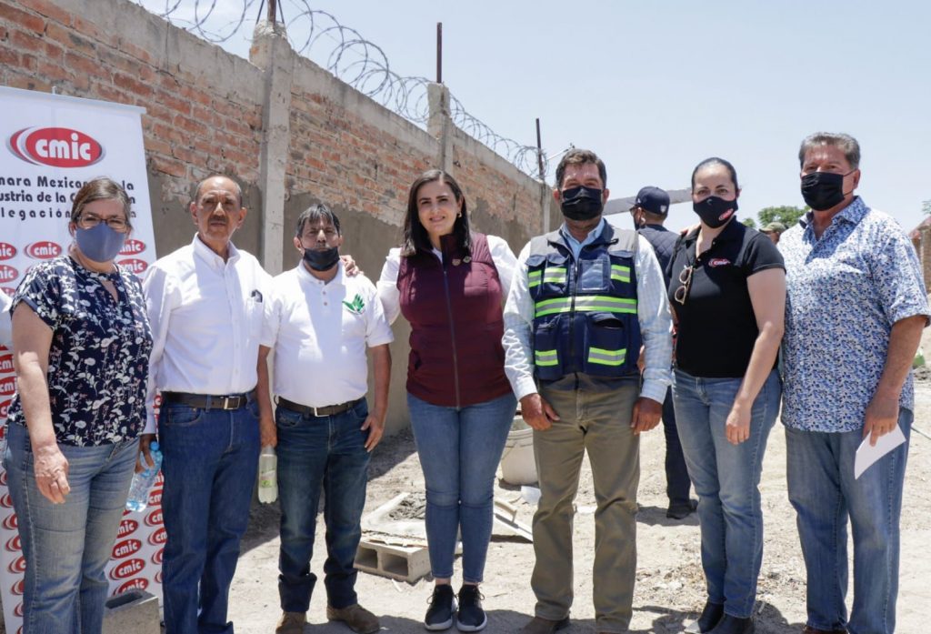 RUIZ VISITA 'LA GALLERA' DONDE SE CONSTRUYE MEMORIAL PARA DESAPARECIDOS
