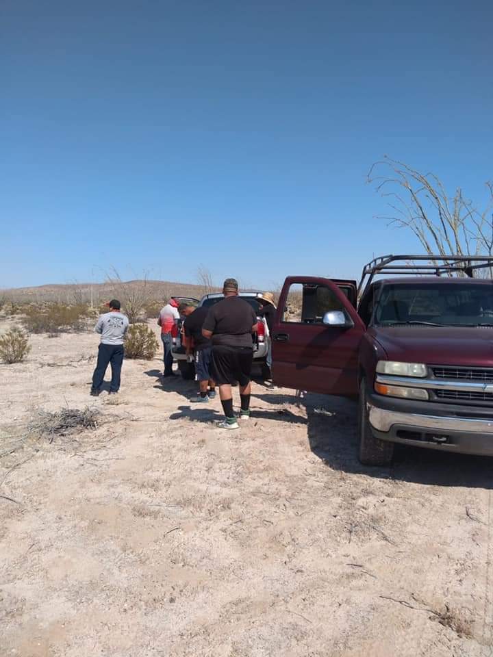 JOVEN MURIó POR GOLPE DE CALOR, SU CARRO SE DESCOMPUSO EN LA CARRETERA