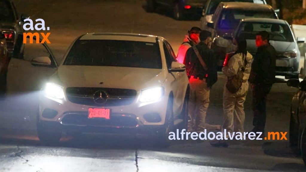 LE CIERRAN EL PASO Y LO ACRIBILLAN A BALAZOS CON ARMAS LARGAS Y CORTAS