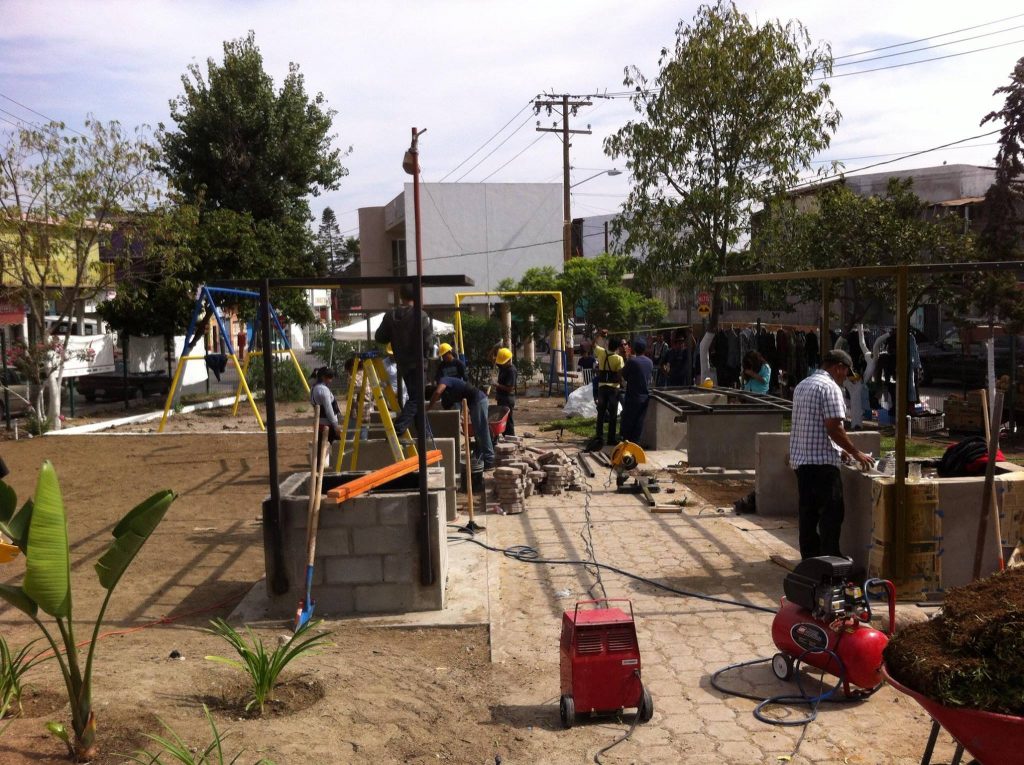 JóVENES CONSTRUYENDO SU FUTURO