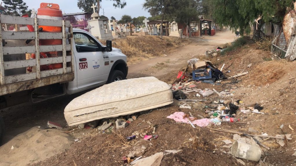 REALIZAN JORNADA DE ELIMINACIóN DE BASUREROS CLANDESTINOS EN ROSARITO