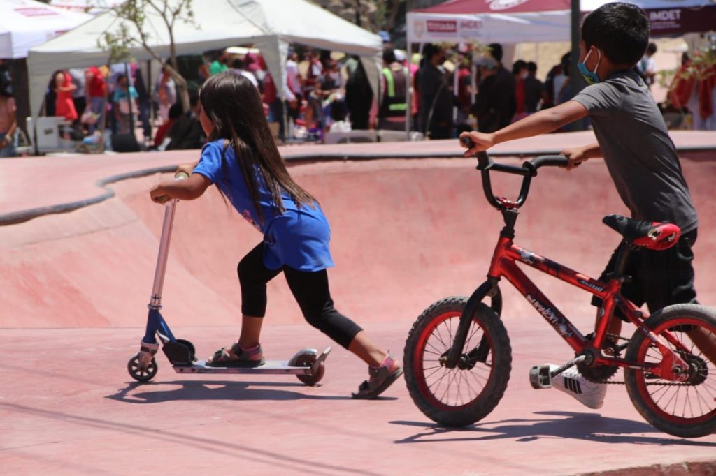 REACTIVA KARLA RUIZ SáBADOS DE BIENESTAR CON INAUGURACIóN DE SKATE PARK