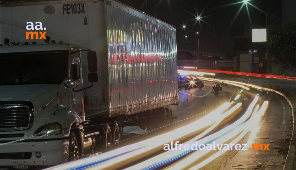 MUERE ATROPELLADO POR TRáILER