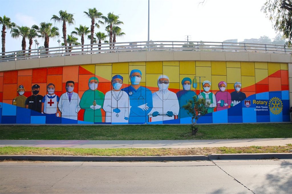 KARLA RUIZ INAUGURA MURAL DE CLUB ROTARIO INDEPENDENCIA