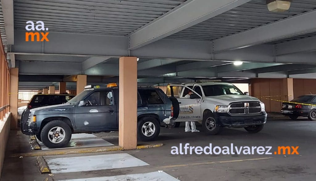 DEJAN CUERPO MUTILADO DENTRO DE CAMIONETA