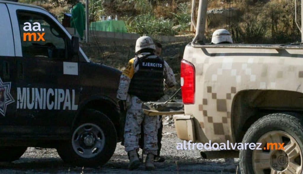 PADRE DA MISA Y A METROS SE CARBONIZA CUERPO