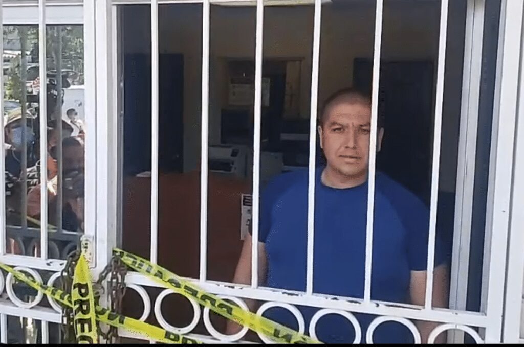 COLECTIVOS DE BúSQUEDA SE MANIFIESTAN EN OFICINAS DE CAPEA