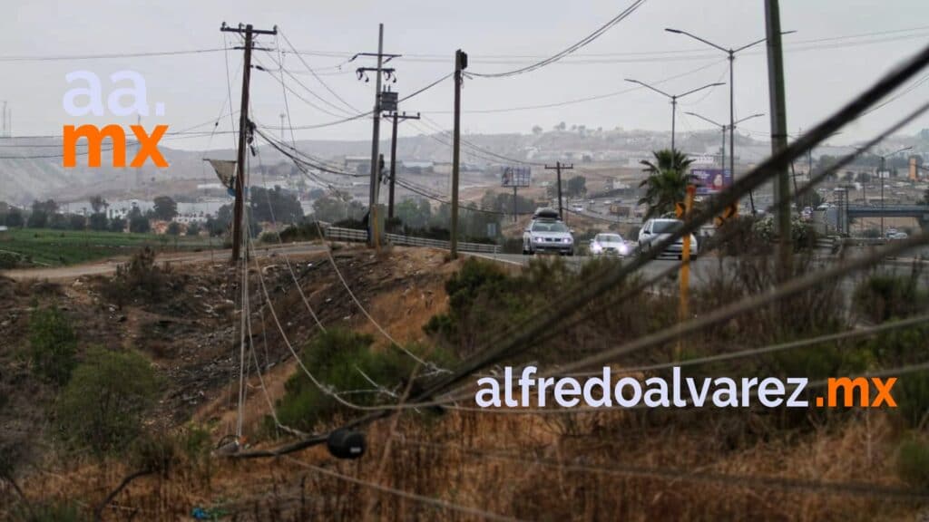 HOMBRE PIERDE LA VIDA TRAS APARATOSA VOLCADURA