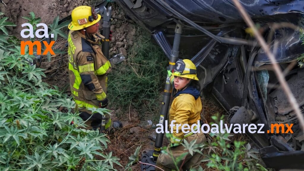 HOMBRE PIERDE LA VIDA TRAS APARATOSA VOLCADURA