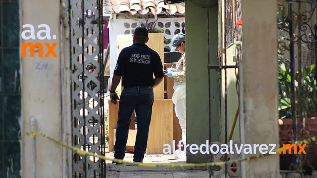 LO BALEAN E INTENTA REFUGIASE Y MUERE EN EL PATIO DE UNA CASA