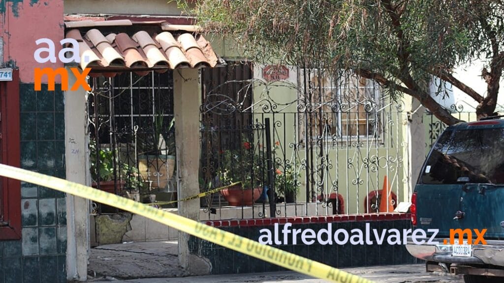 LO BALEAN E INTENTA REFUGIASE Y MUERE EN EL PATIO DE UNA CASA