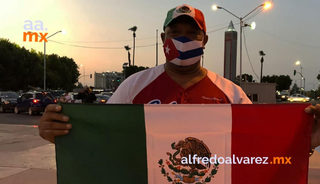 CUBANOS APOYAN A SUS PAISANOS DESDE MEXICALI