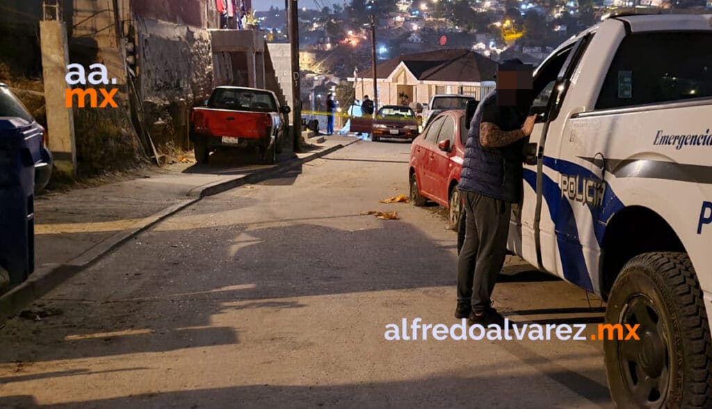 ASESINADO A BORDO DE UN AUTOMóVIL