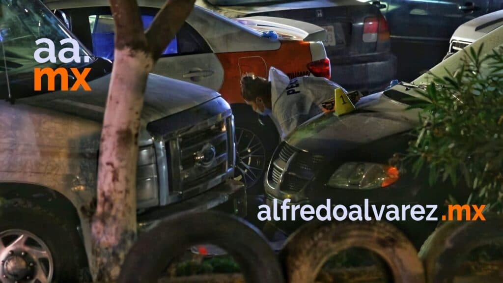 MATAN A TAXISTA Y LESIONAN A ACOMPAñANTE