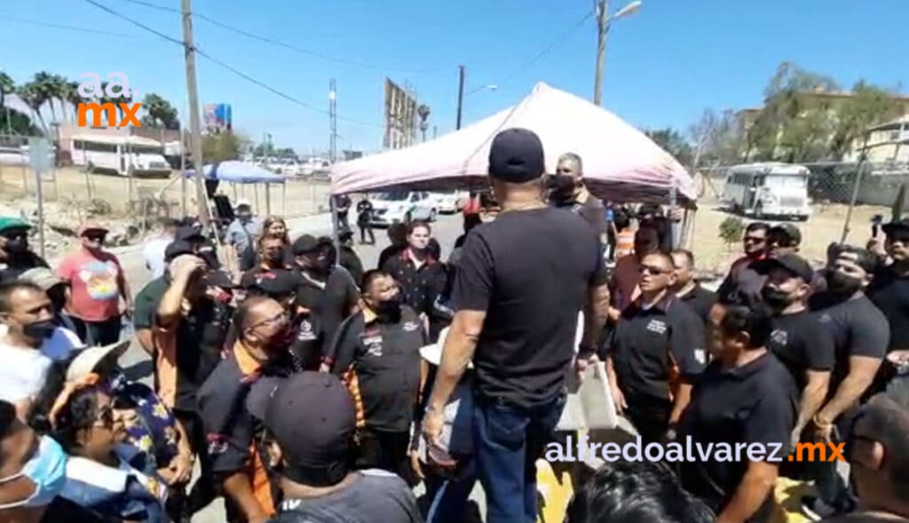 RETIRAN TAXIS LIBRE DE LA GARITA DE SAN YSIDRO RETIRAN TAXIS LIBRE DE LA GARITA DE SAN YSIDRO