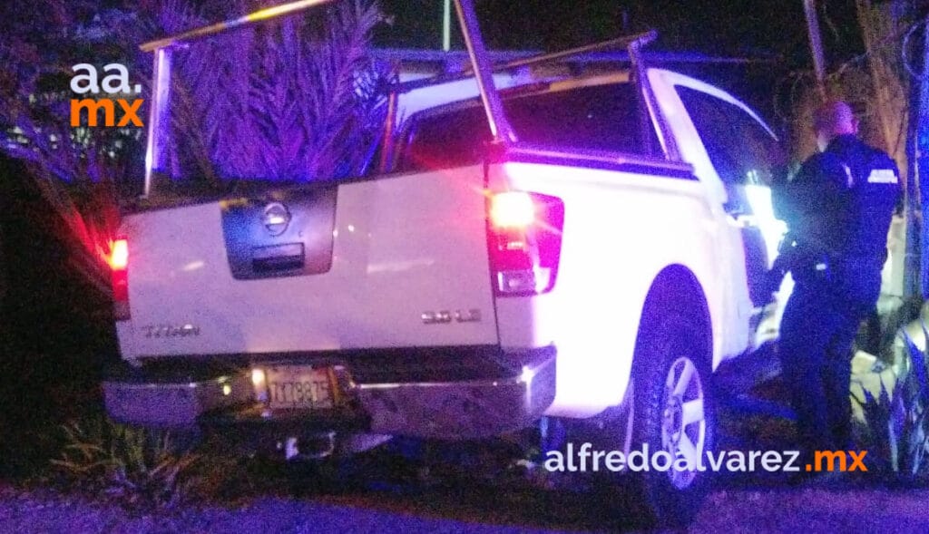 ASESINADO EN VIVIENDA Y BALEADO EN PICK UP