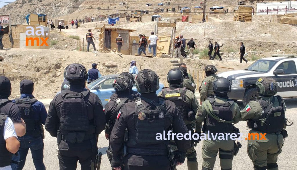 DESALOJAN A INVASORES DEL CERRO DE LAS ABEJAS