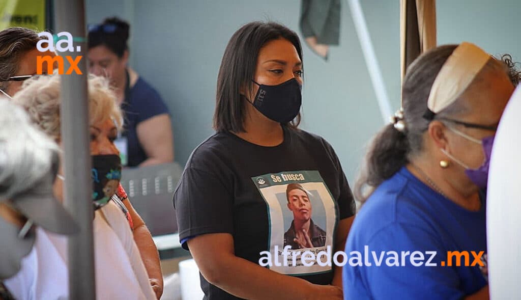 REALIZAN MISA POR DESAPARECIDOS DE BC EN LA 'GALLERA'
