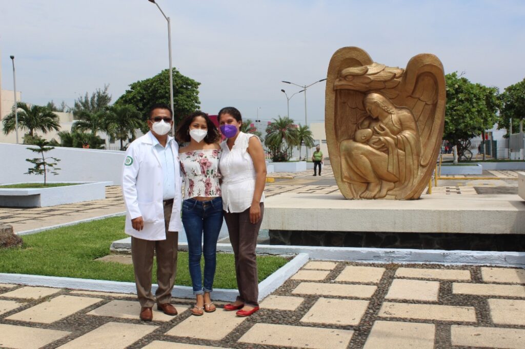 JOVENCITA RECIBE RIñóN DONADO POR SU NOVIO