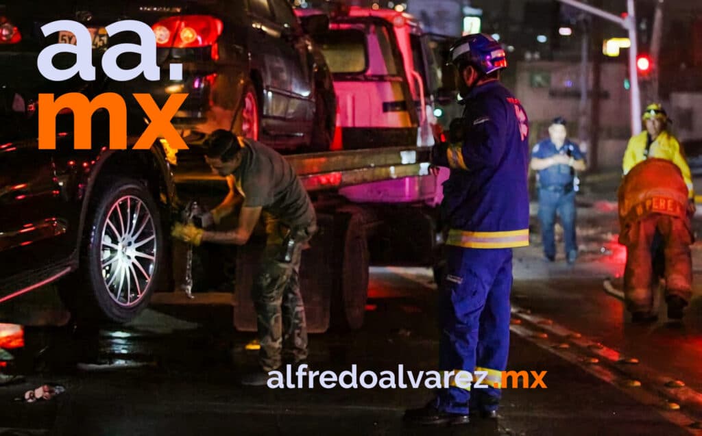 'MEGACARAMBOLA' PROVOCA INCENDIO DE VEHíCULO