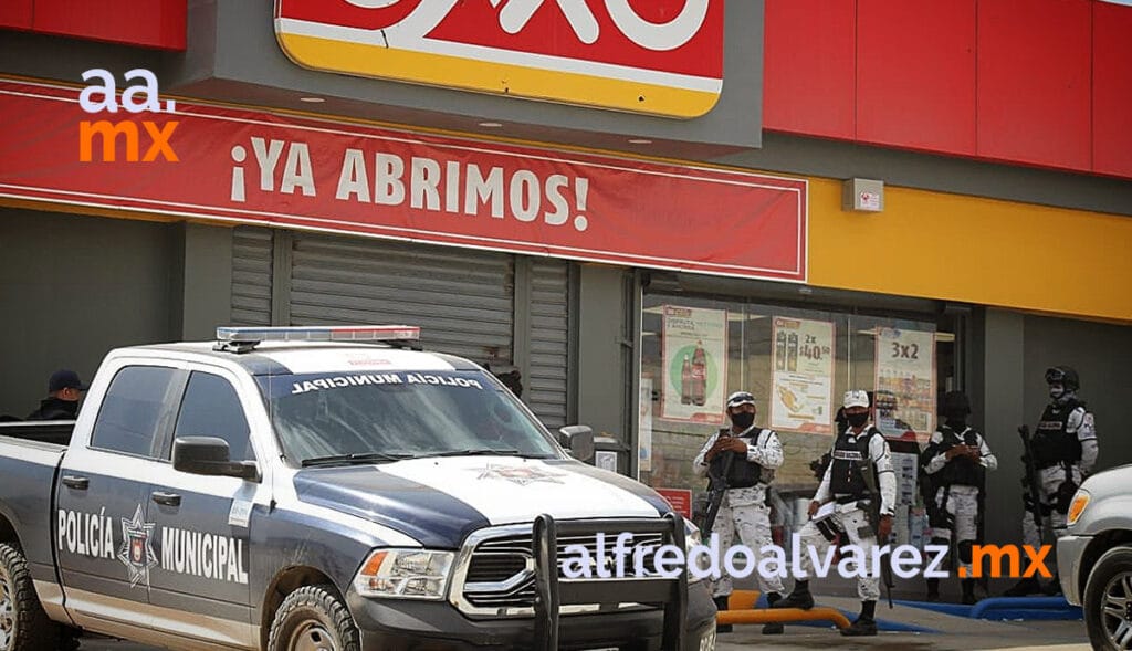 SUJETOS ARMADOS ASALTAN OXXO; GOLPEAN A CLIENTES