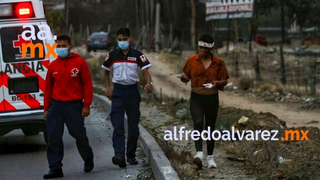 UNA MUERTA Y VARIOS LESIONADOS EN CHOQUE Y VOLCADURA
