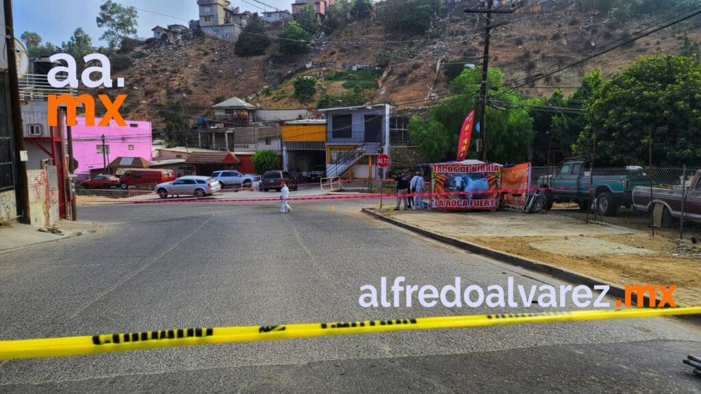 ASESINAN A JOVEN EN PUESTO DE BIRRIA