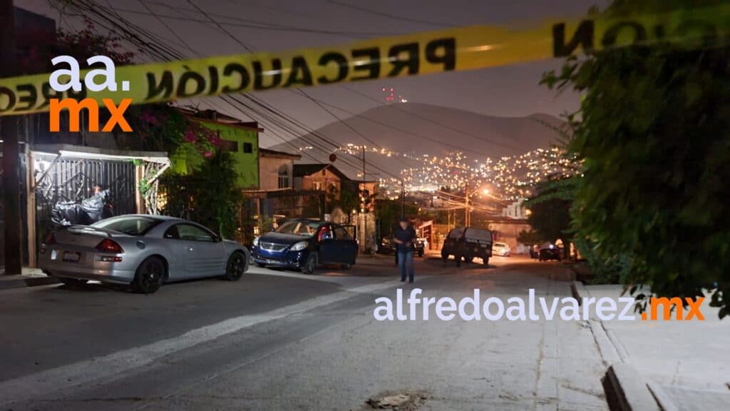 LLEGAN EN TAXI LIBRE Y MATAN A UN HOMBRE EN SU AUTO