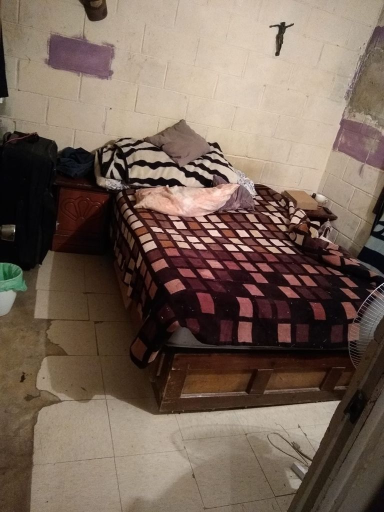 SUJETO MATó A SU ESPOSA Y LA ESCONDIó BAJO LA CAMA
