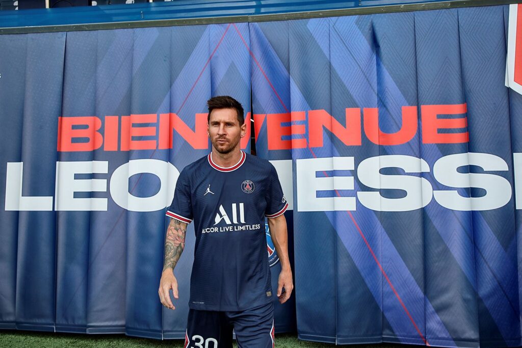 OFICIAL: MESSI ES PRESENTADO CON EL PSG