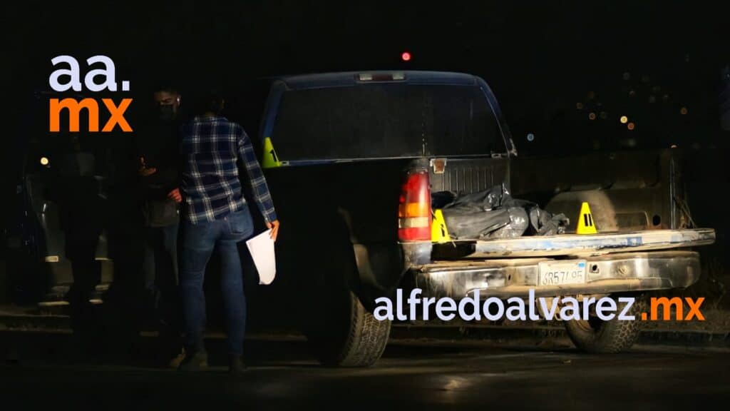 HALLAN OTRO PICK UP CON CADáVERES EN EL CORREDOR 2000