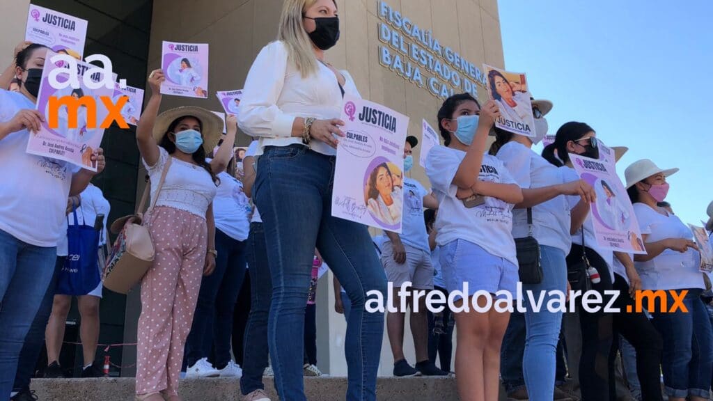 MICHELLE ENTRó A QUIRóFANO POR UN QUISTE Y LE PERFORARON UNA ARTERIA