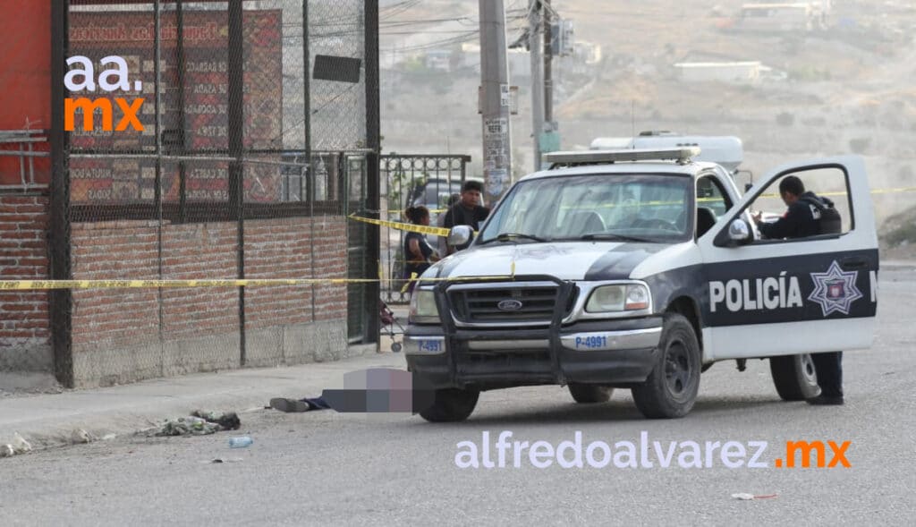 DOS ASESINADOS, UNO A GOLPES DOS ASESINADOS, UNO A GOLPES