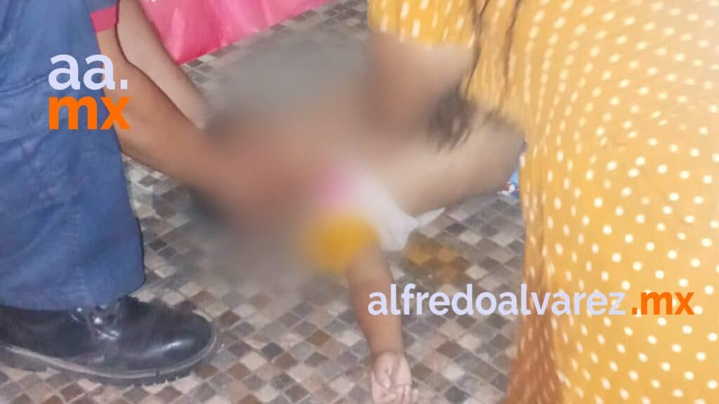 INTUBAN A NIñO QUE CAYó A LA ALBERCA DURANTE UNA FIESTA FAMILIAR