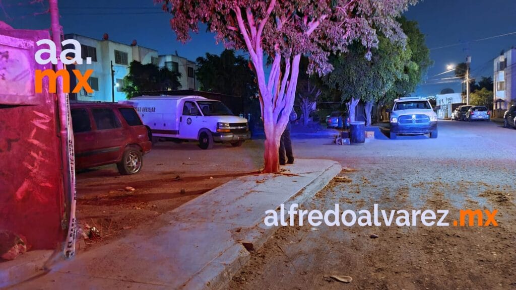 ASESINAN A UN HOMBRE EN ESTACIONAMIENTO DE UN CONDOMINIO