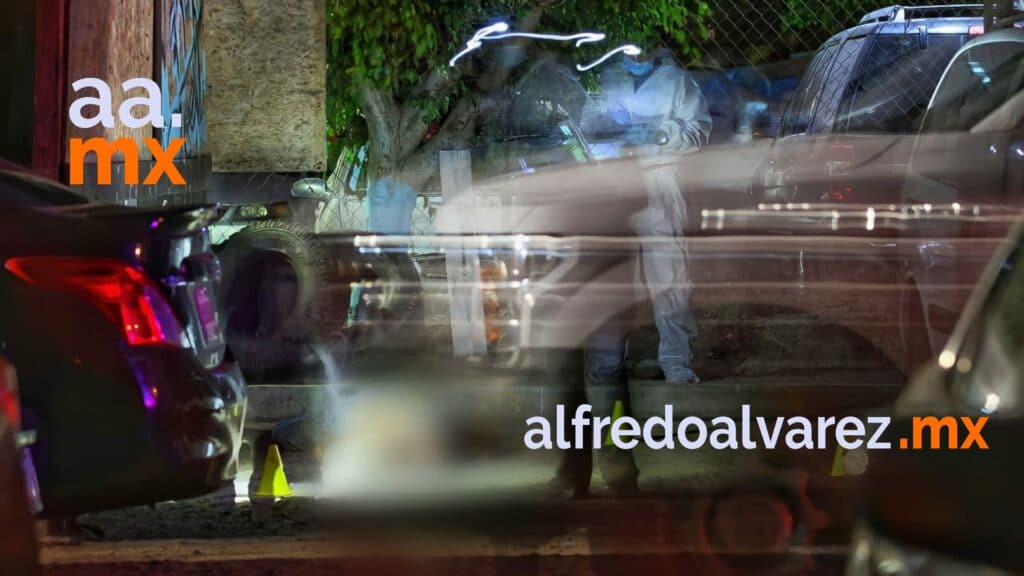 ASESINAN A UN HOMBRE EN ESTACIONAMIENTO DE UN CONDOMINIO
