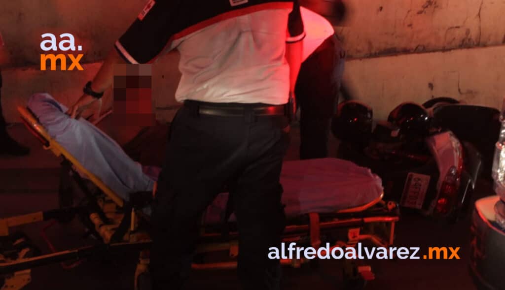 MOTOCICLISTAS CHOCAN CONTRA BARDA DE IGLESIA