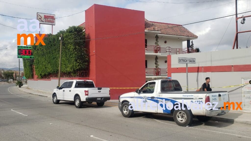 MATA A MUJER EN MOTEL Y LO DETIENEN TRASLADANDO CADáVER