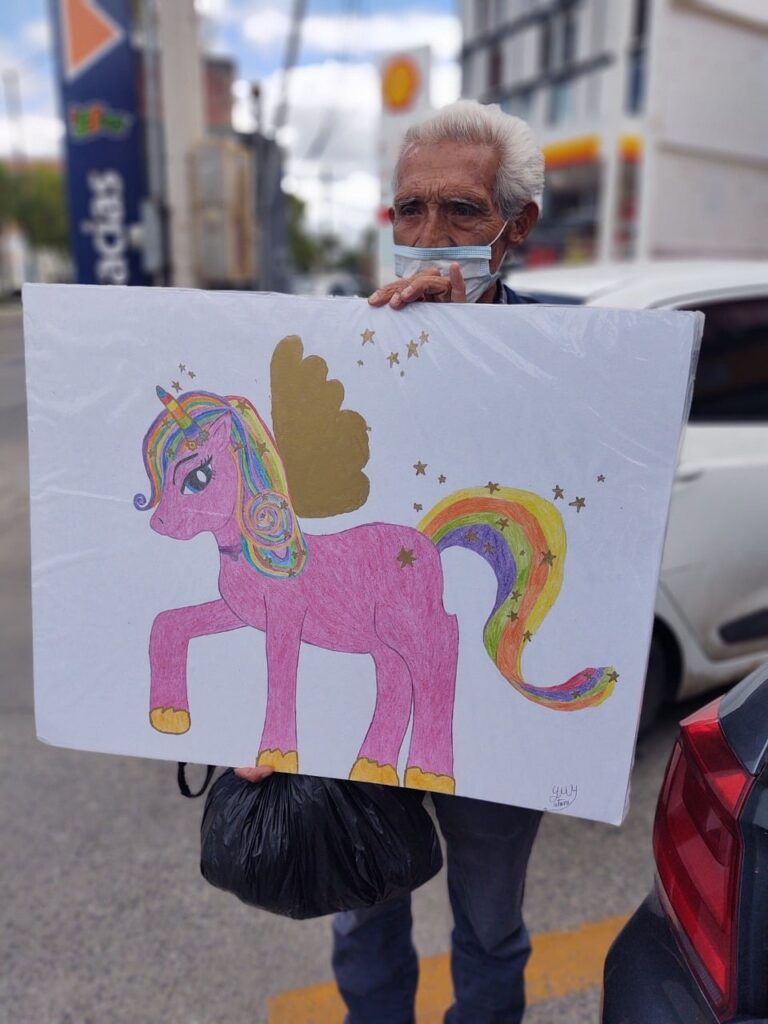 VENDE DIBUJOS DE SUS NIETAS HUéRFANAS PARA MANTENERLAS