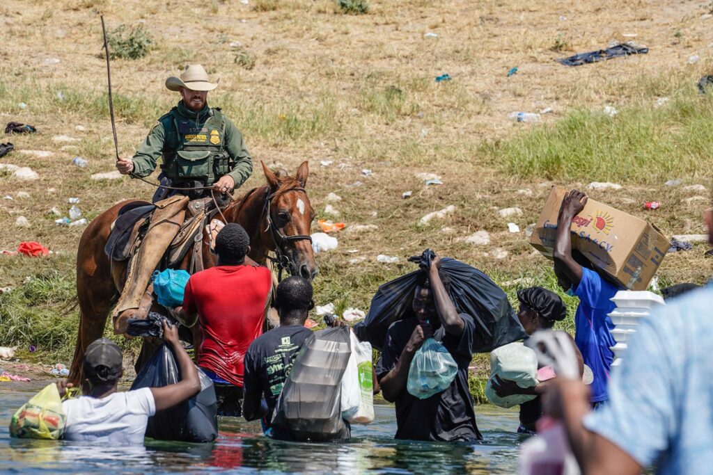 CASA BLANCA REACCIONA ANTE PERSECUCIóN DE MIGRANTES